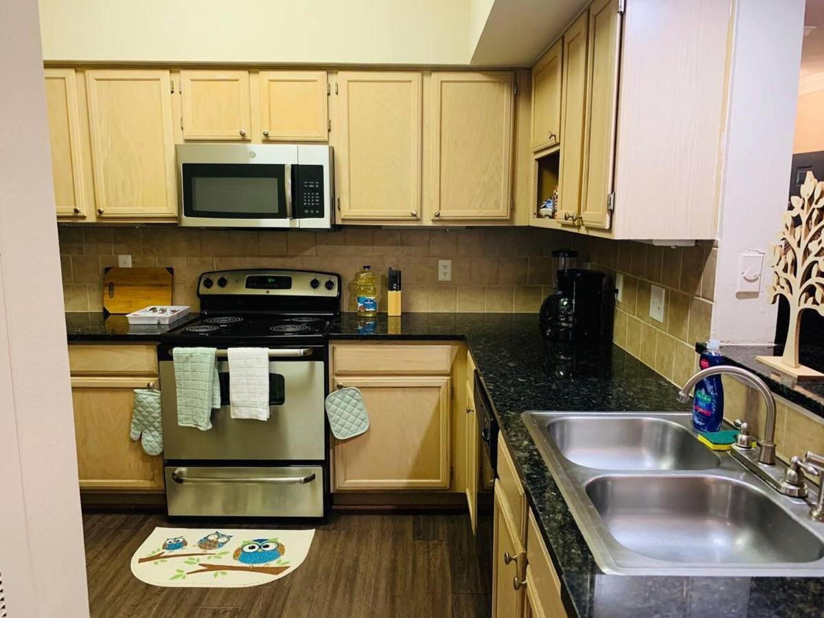 2 Bedroom Easy Access To Med Center, Nrg, Downtown Houston Kültér fotó